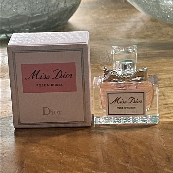 DIOR ROSES N ROSES MINI DABBER -NEW IN BOX - Picture 3 of 3